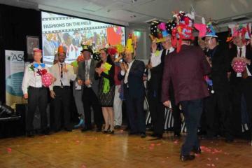 horse racing activity for teams