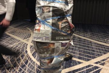 Go team Indoors challenging team building