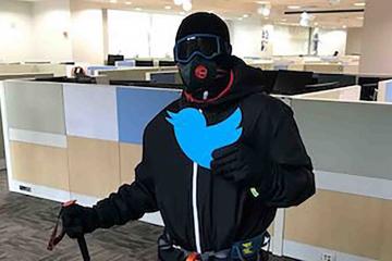 Everest themed simulation business game team building India