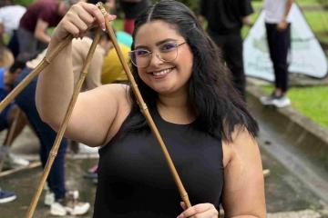 creative and collaborative team building activity