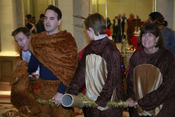 christmas themed creative team building