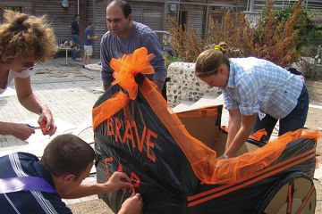 flat out chariot creative team building program