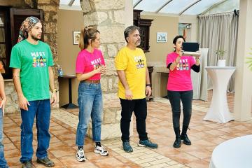 collaborative team building game