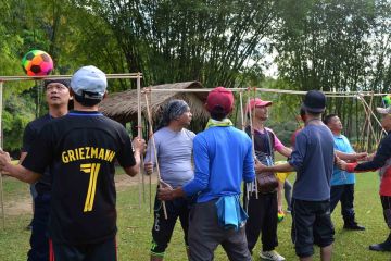 mexican railway creative conference energiser