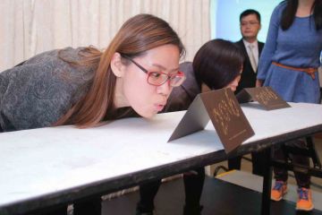 win it in a minute competitive fun team building game