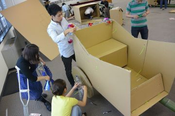 flat out chariot creative team building program