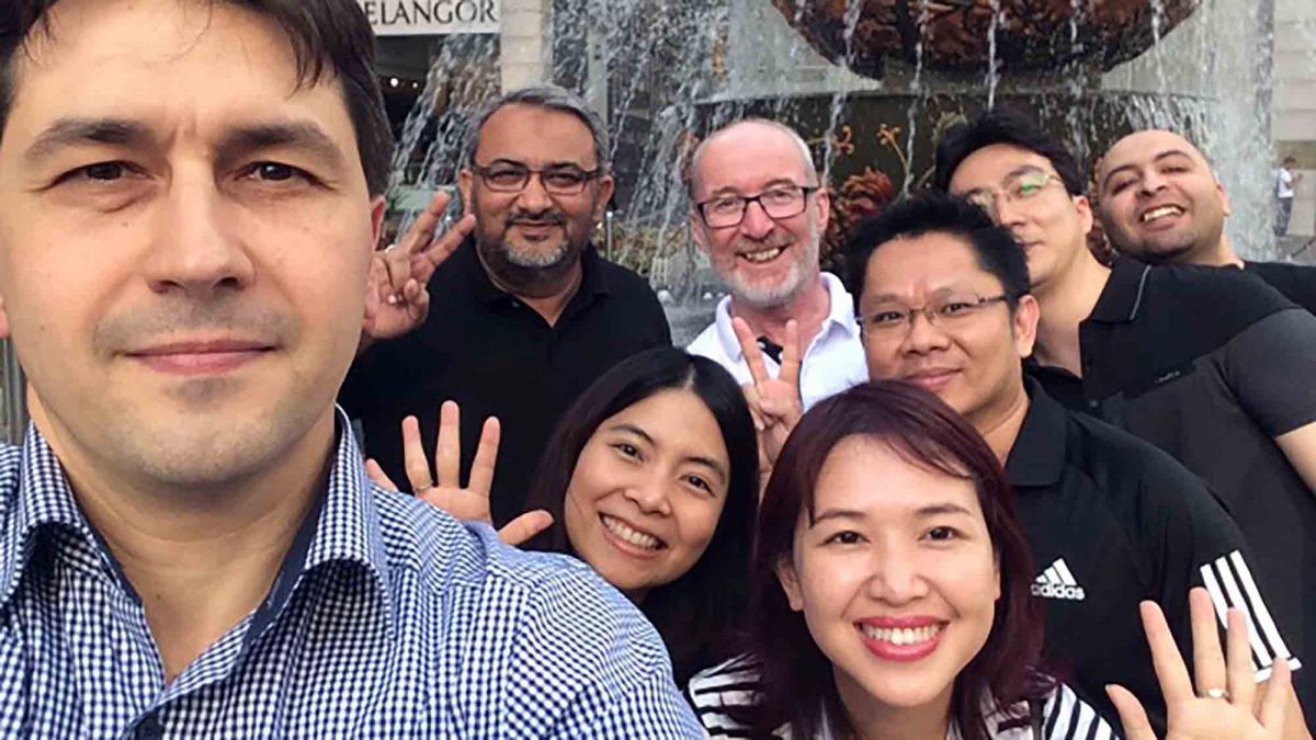 Abbott Switzerland Go team KL