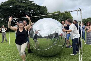 Uplift teambuilding outdoors