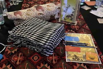 team building negotiation business game